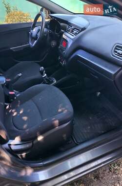Седан Kia Rio 2012 в 