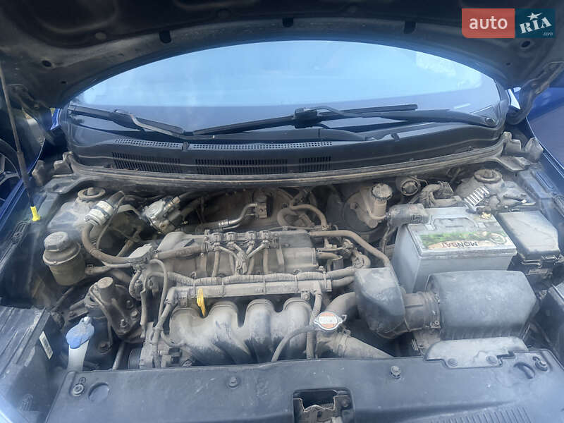 Седан Kia Rio 2012 в Львове