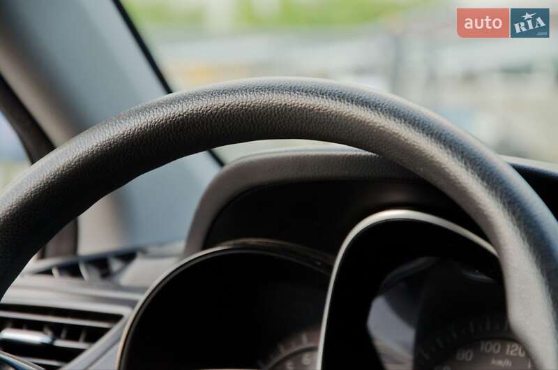 Седан Kia Rio 2011 в Сарнах