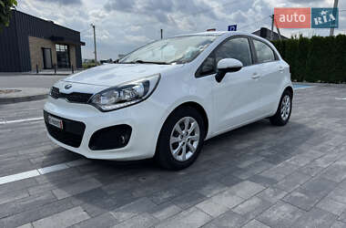 Хэтчбек Kia Rio 2014 в Луцке