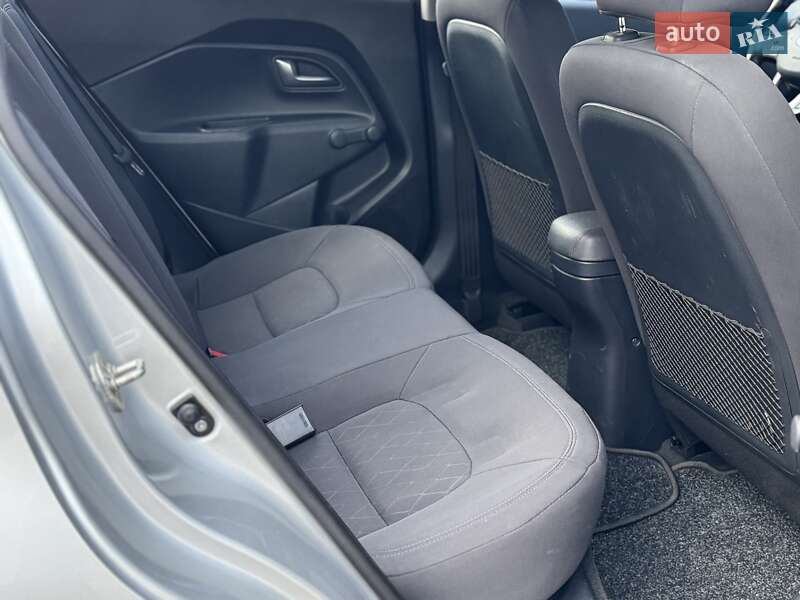 Седан Kia Rio 2015 в Львове
