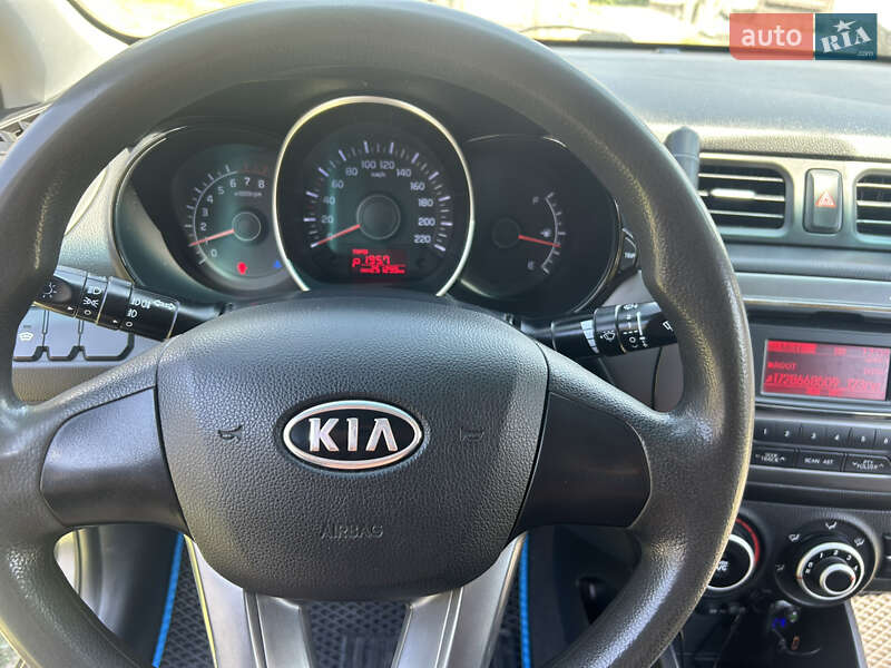 Седан Kia Rio 2012 в Лубнах