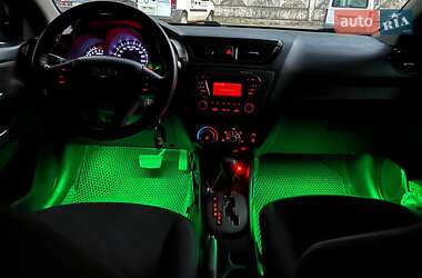 Седан Kia Rio 2013 в 