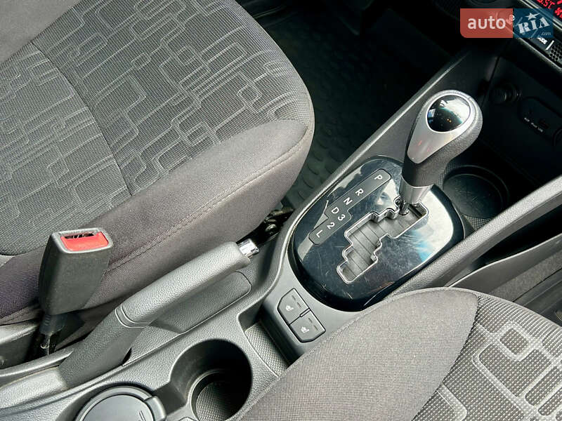 Хэтчбек Kia Rio 2012 в Белой Церкви