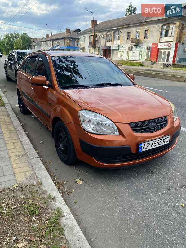 Хэтчбек Kia Rio 2006 в Запорожье
