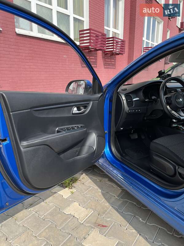 Седан Kia Rio 2019 в Одессе фото 10 Седан Kia Rio 2019 в Одессе
