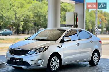 Седан Kia Rio 2013 в 