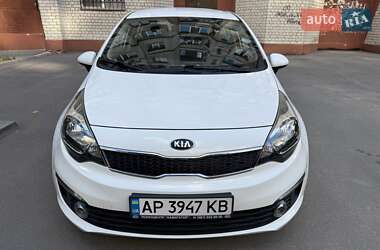 Седан Kia Rio 2016 в 