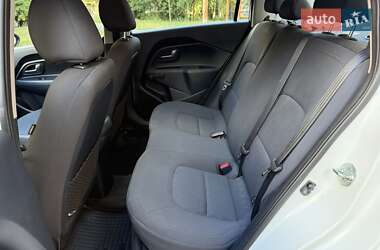 Седан Kia Rio 2016 в 