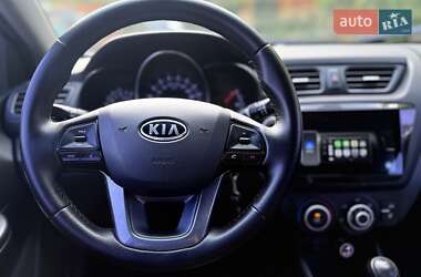Седан Kia Rio 2012 в 
