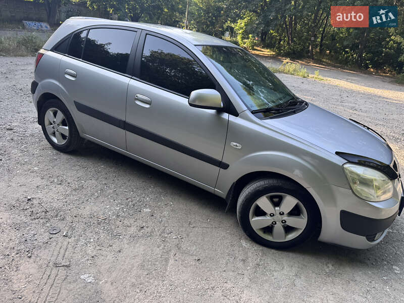 Хэтчбек Kia Rio 2007 в Днепре фото 5 Хэтчбек Kia Rio 2007 в Днепре