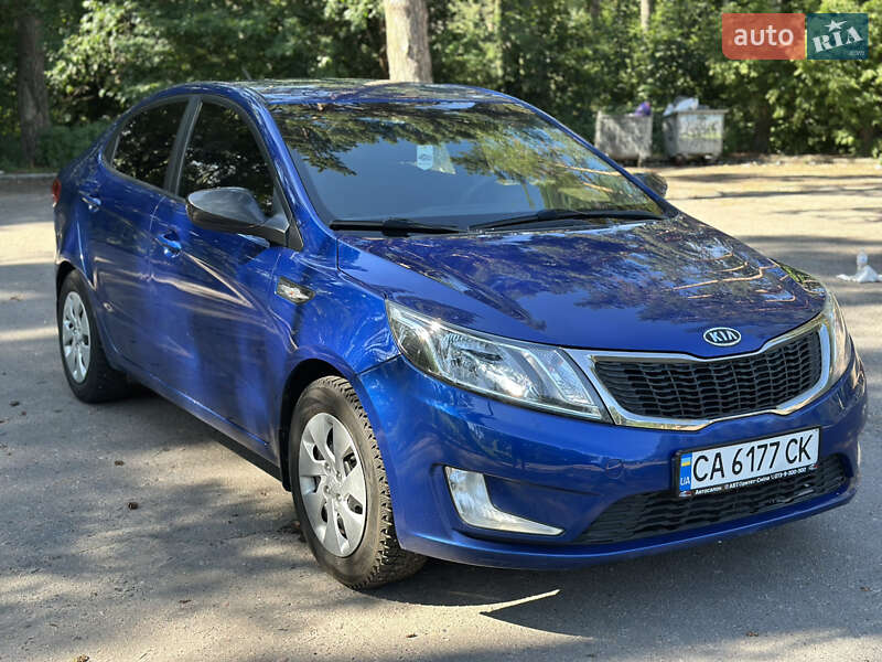 Седан Kia Rio 2012 в Черкассах
