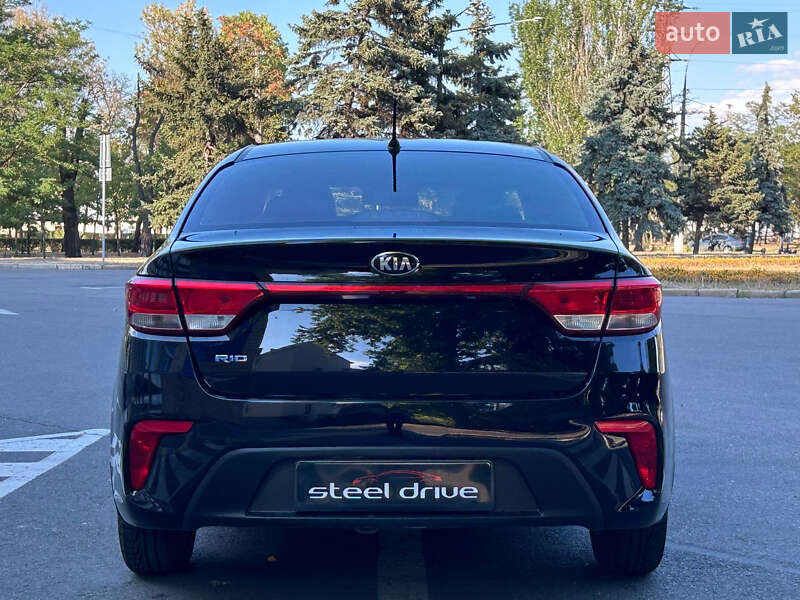 Седан Kia Rio 2018 в Миколаєві