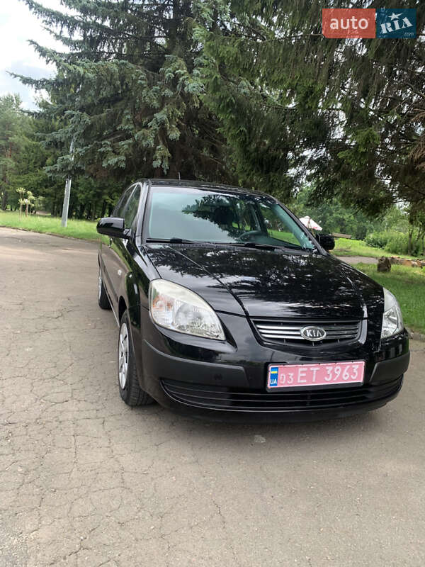 Хетчбек Kia Rio 2009 в Рівному