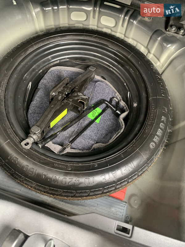 Хетчбек Kia Rio 2009 в Рівному