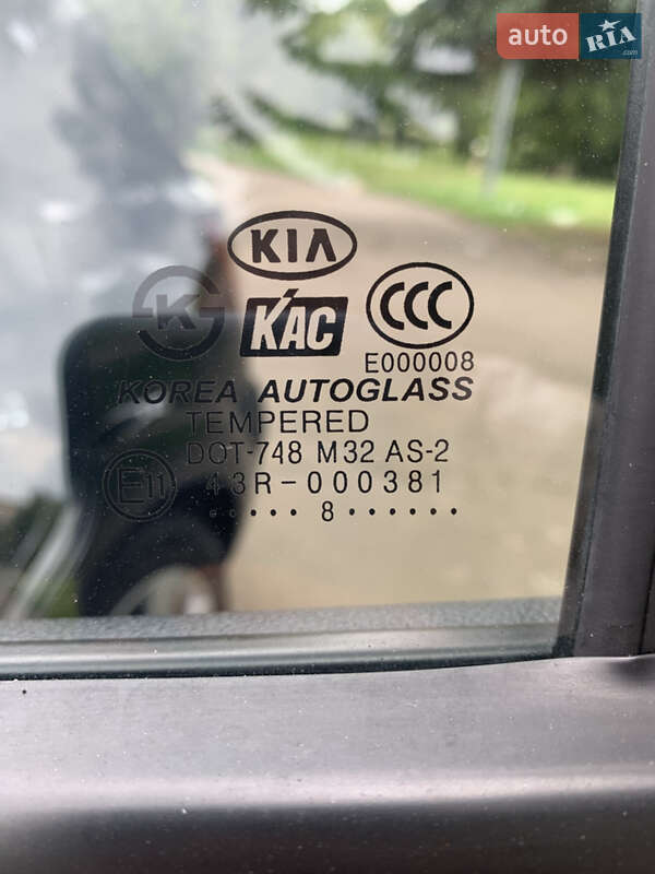 Хетчбек Kia Rio 2009 в Рівному