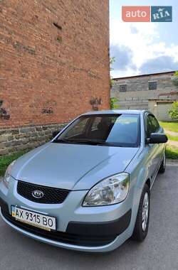 Седан Kia Rio 2008 в Харькове