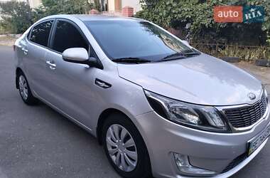 Седан Kia Rio 2013 в Миколаєві