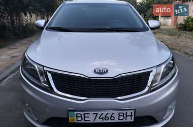 Седан Kia Rio 2013 в Николаеве