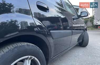 Хэтчбек Kia Rio 2005 в Киеве