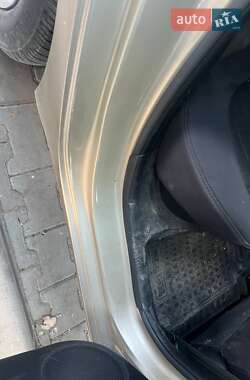Седан Kia Rio 2012 в Черновцах