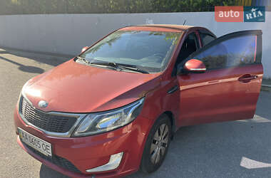 Седан Kia Rio 2014 в Києві