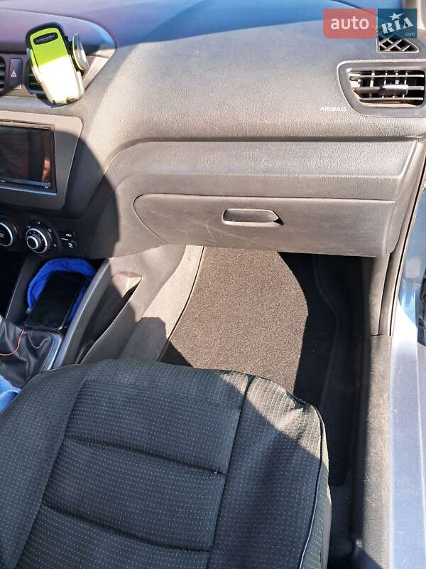 Седан Kia Rio 2013 в Сумах