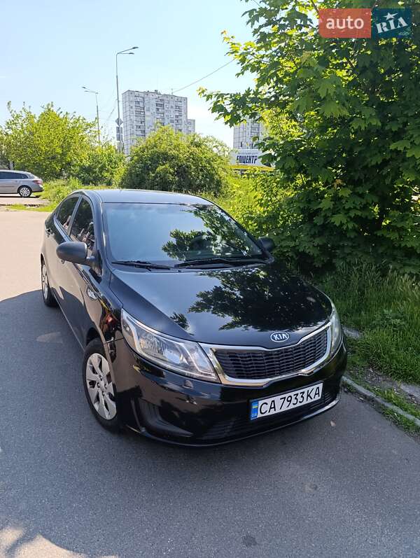 Седан Kia Rio 2012 в 