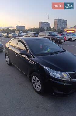 Седан Kia Rio 2012 в 