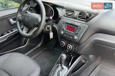 Седан Kia Rio 2012 в 