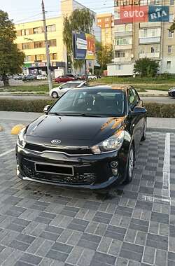 Хетчбек Kia Rio 2017 в Хмельницькому