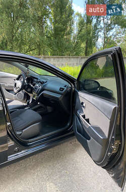 Седан Kia Rio 2013 в 