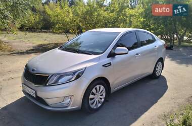 Седан Kia Rio 2013 в Миколаєві