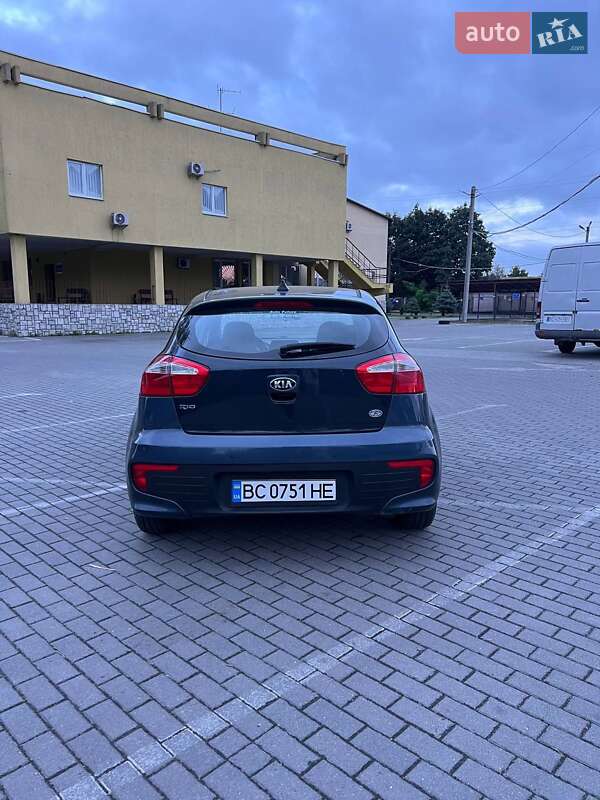 Хэтчбек Kia Rio 2016 в Львове