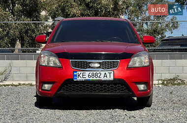 Хетчбек Kia Rio 2011 в Новомосковську