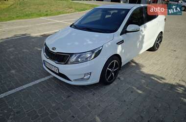 Седан Kia Rio 2012 в Харкові