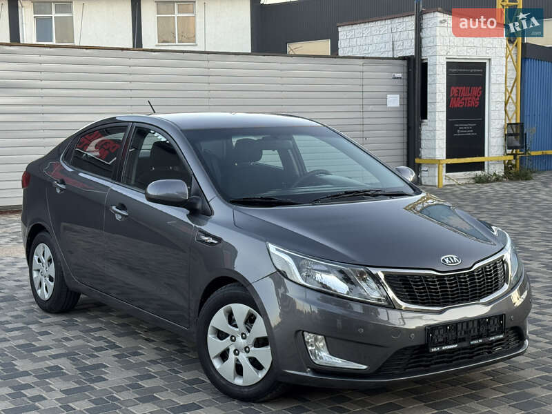 Седан Kia Rio 2012 в Одессе