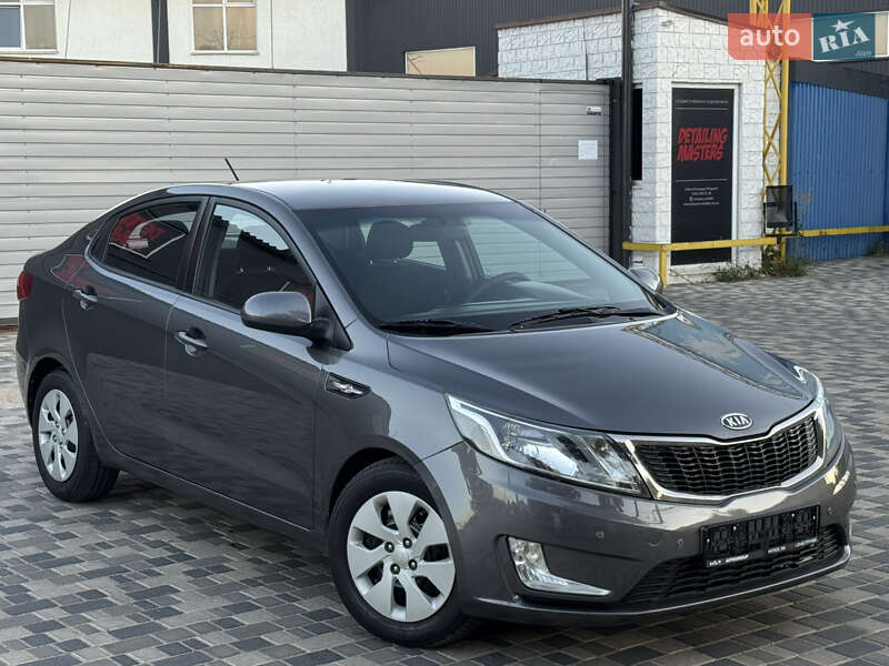 Седан Kia Rio 2012 в Одессе