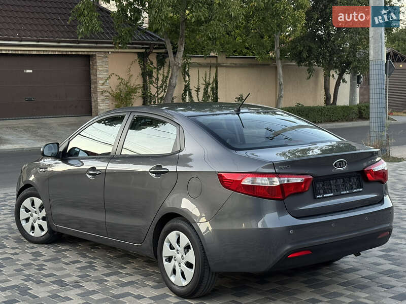 Седан Kia Rio 2012 в Одессе