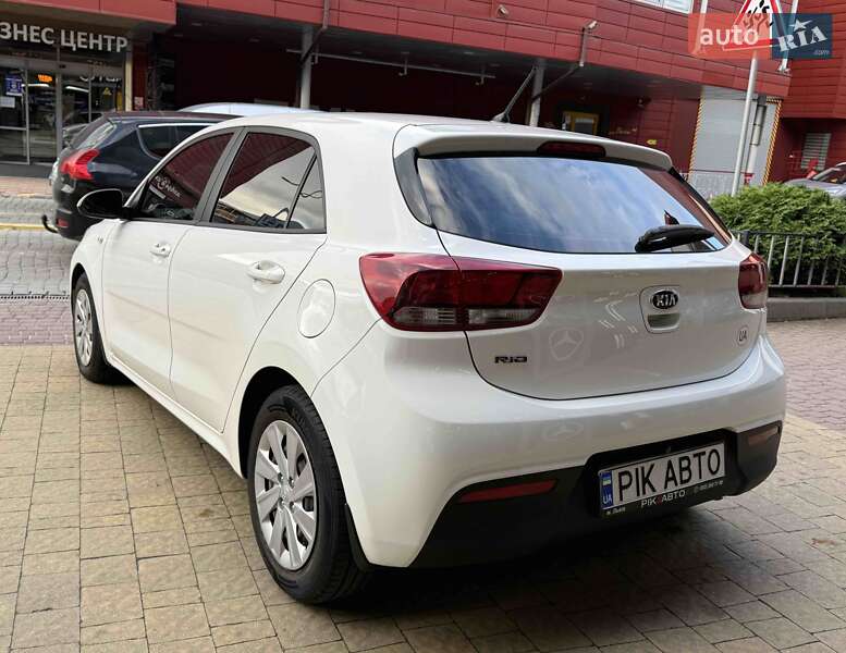 Хэтчбек Kia Rio 2018 в Львове