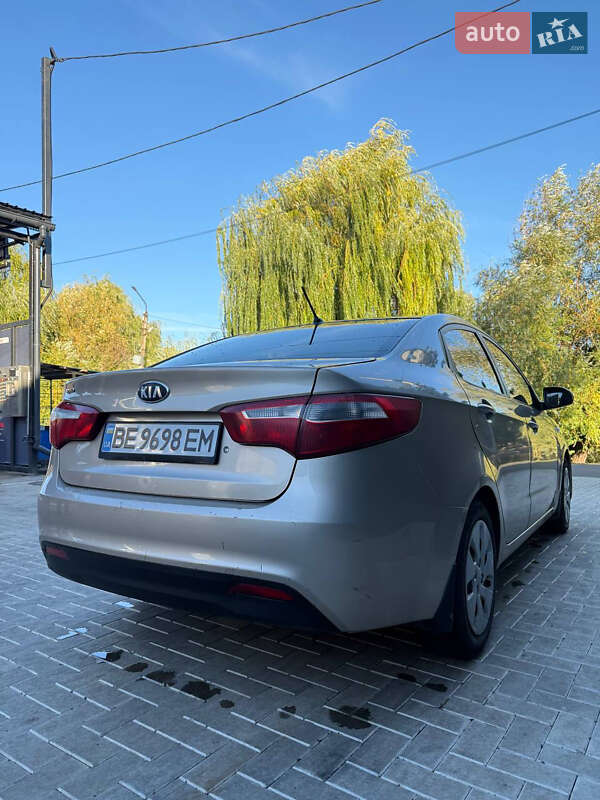 Седан Kia Rio 2013 в Первомайске