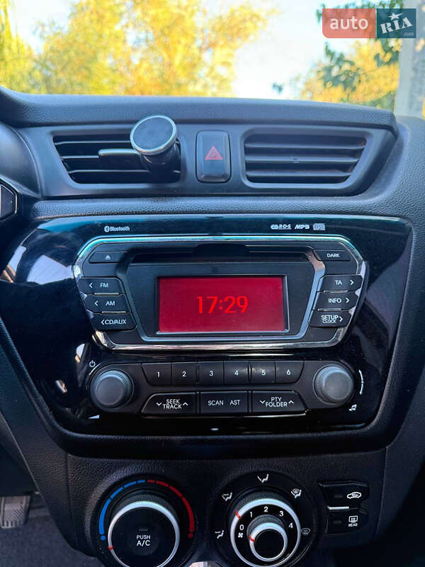 Седан Kia Rio 2013 в Первомайске