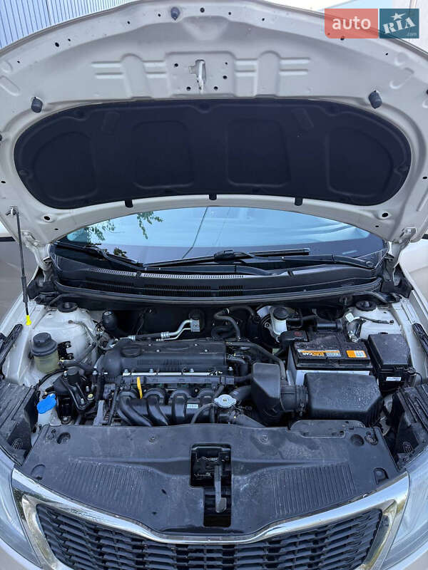 Седан Kia Rio 2013 в Первомайске