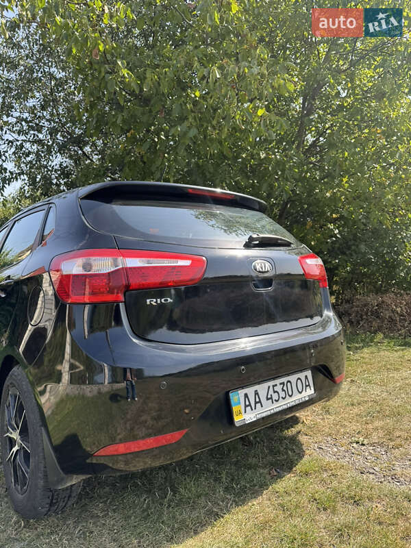 Хетчбек Kia Rio 2013 в Києві