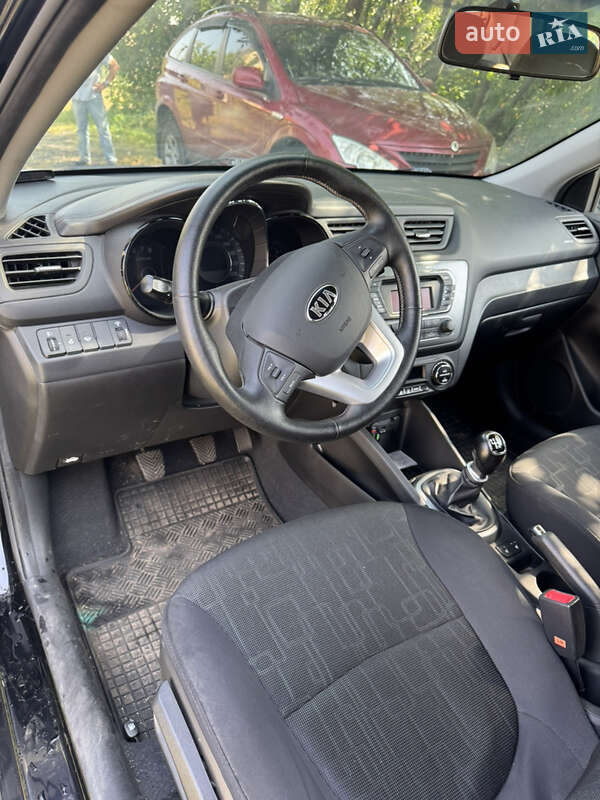 Хетчбек Kia Rio 2013 в Києві