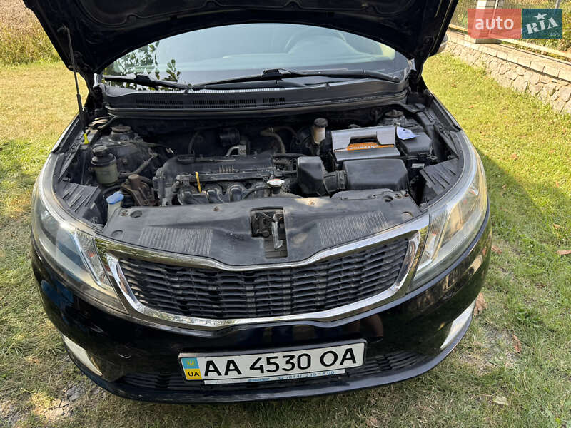 Хетчбек Kia Rio 2013 в Києві