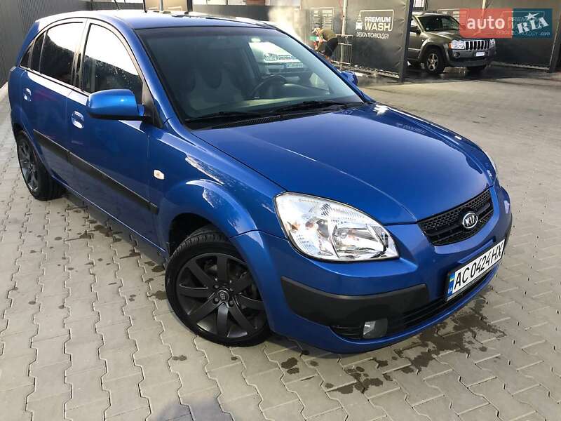 Хетчбек Kia Rio 2006 в Луцьку