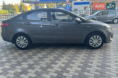 Седан Kia Rio 2013 в 