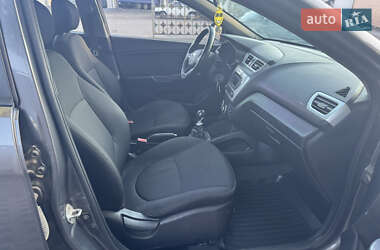 Седан Kia Rio 2013 в 