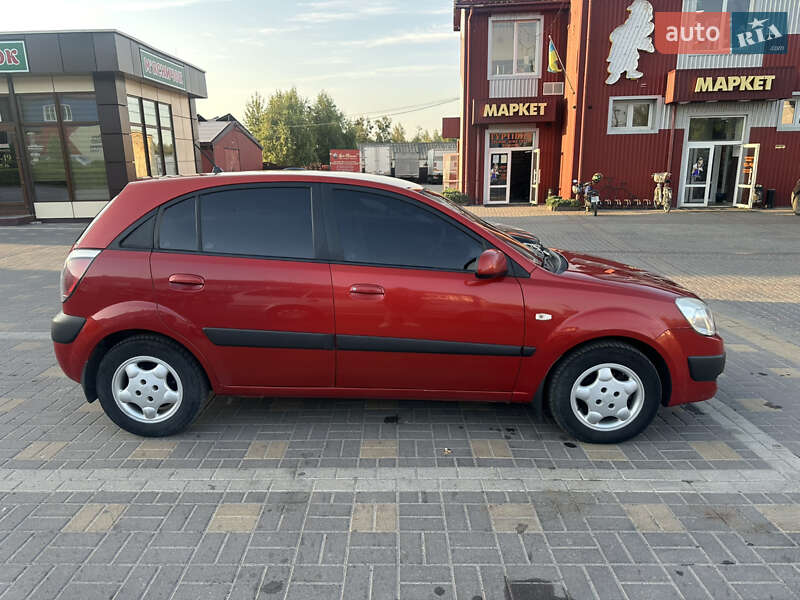 Хэтчбек Kia Rio 2006 в Рокитном фото 4 Хэтчбек Kia Rio 2006 в Рокитном